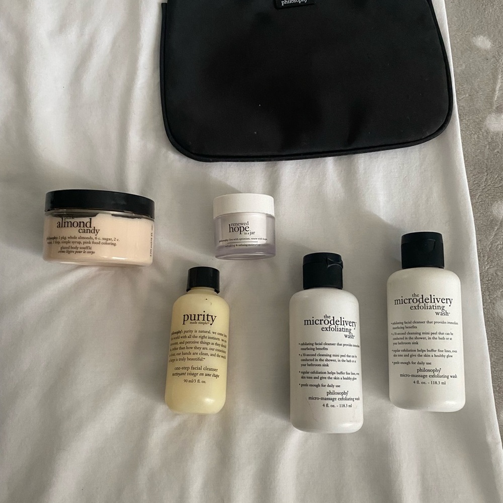 Philosophy Glossy Black Tote with Skincare Collection - Picture 4 of 8